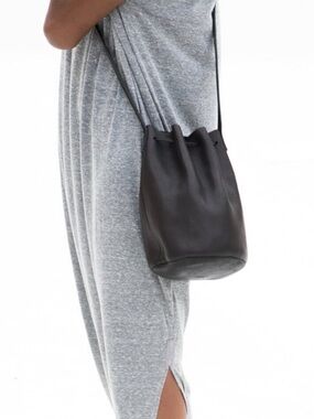 BAGGU Black Leather Bucket Bag